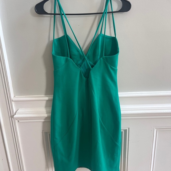 🌿 Black Halo Green Sheath Mini Dress Spaghetti Strap | Size 2 - Picture 4 of 6